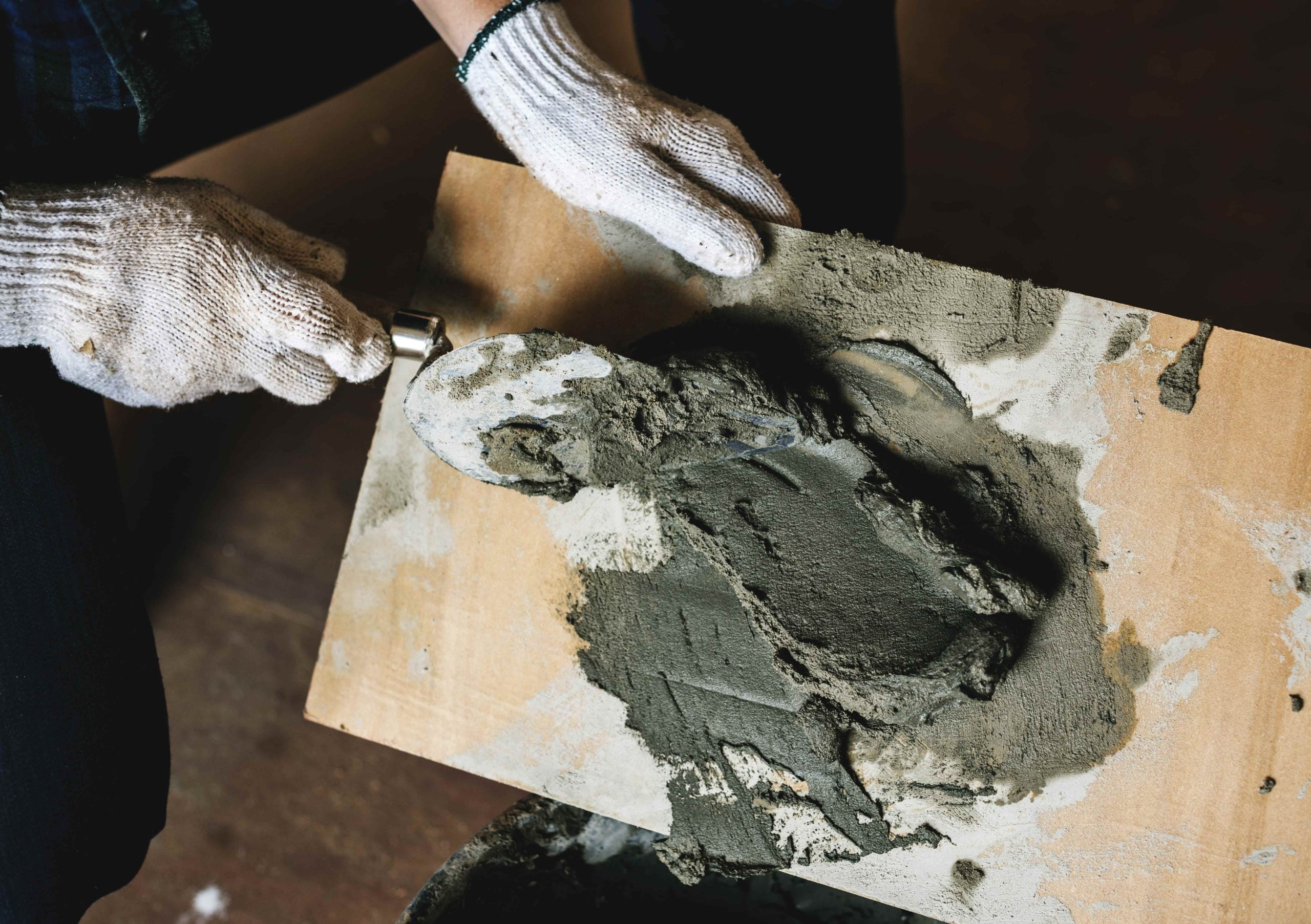 7ae6e83ace3e6ec97ae6e83ace3e6ec9handyman-prepare-cement-use-construction1 jenis semen